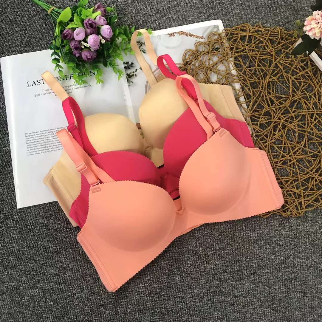 菲律宾光面文胸无痕内衣中厚度高质量聚拢多色多码无钢圈文胸批发