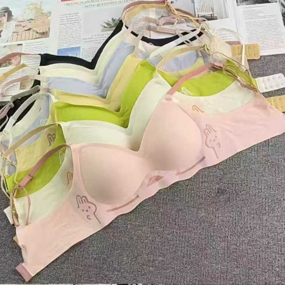 3016#库存无痕内衣无痕内衣女小胸聚拢显大隐形舒适软支撑防下垂