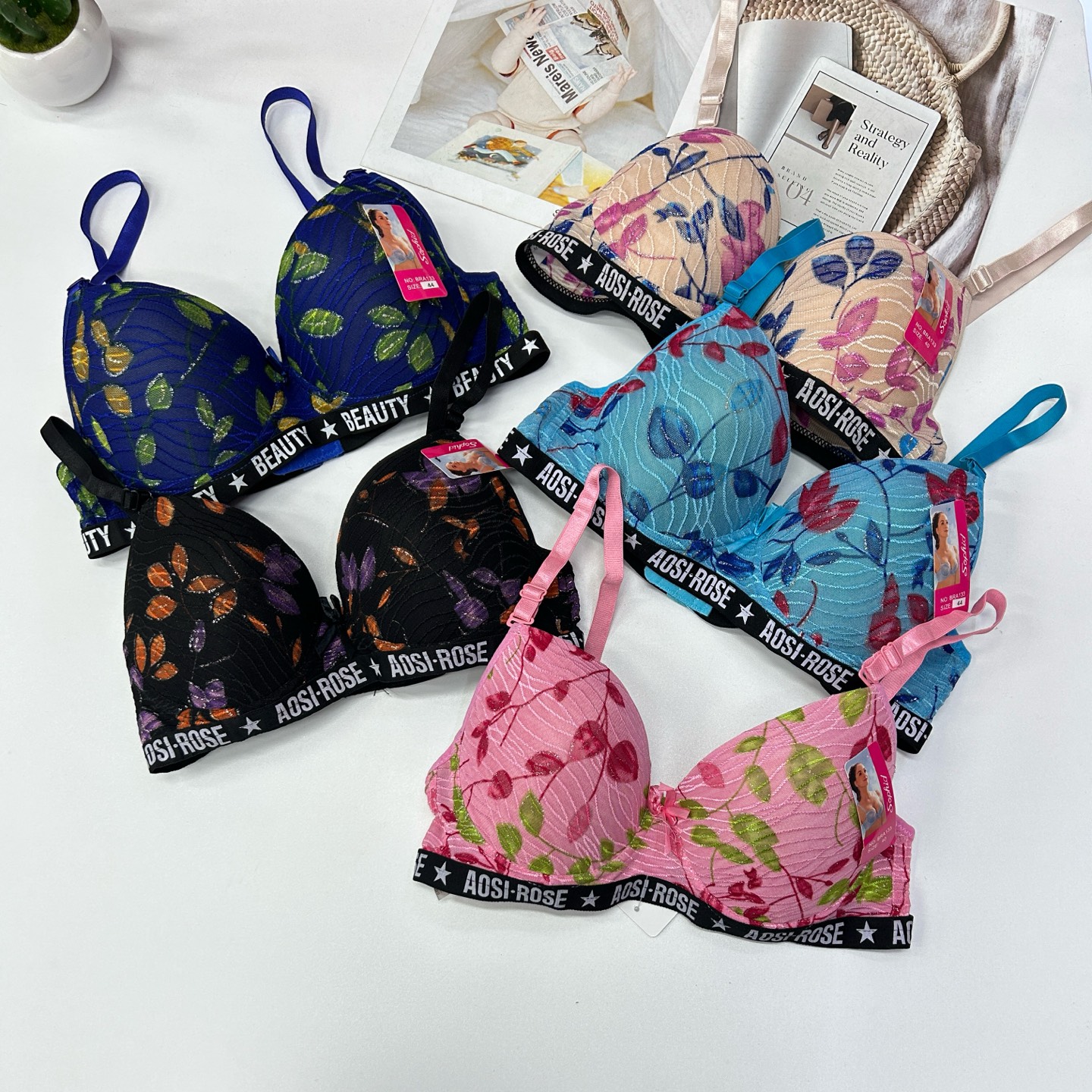 现货有钢圈女士大码文胸性感情趣文胸提拉聚拢女士文胸印花字母边