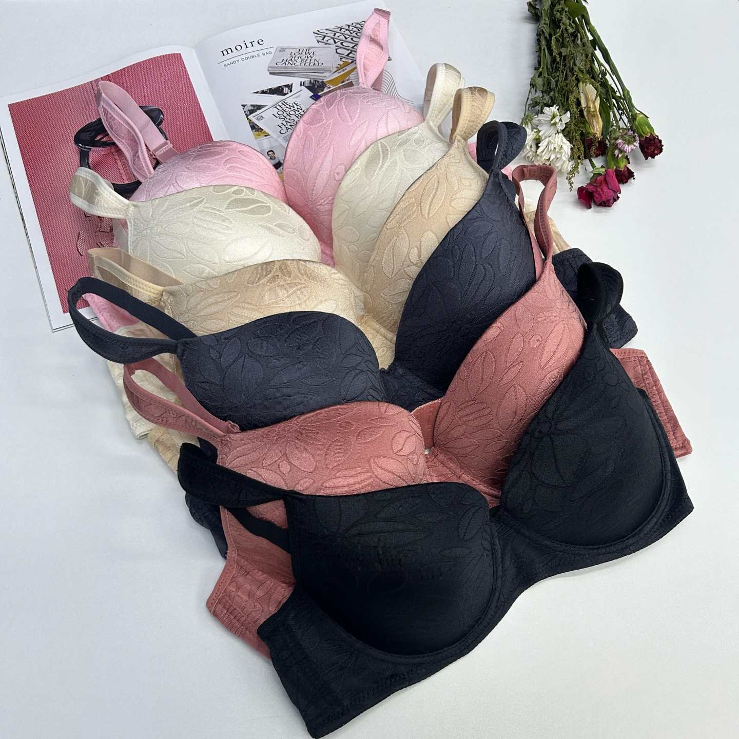 外贸出口内衣库存文胸大码内衣女大胸显小内衣无痕文胸聚拢文胸