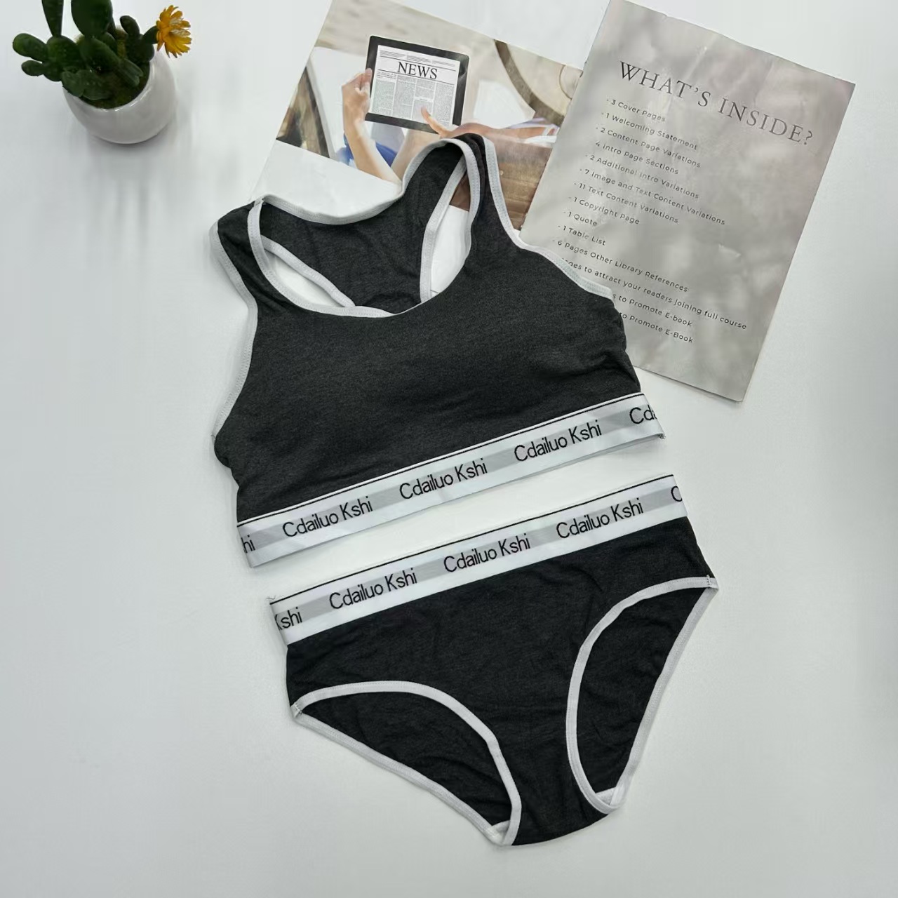 外贸出口欧美非洲现货性感运动美背纯色字母边带胸垫无钢圈。