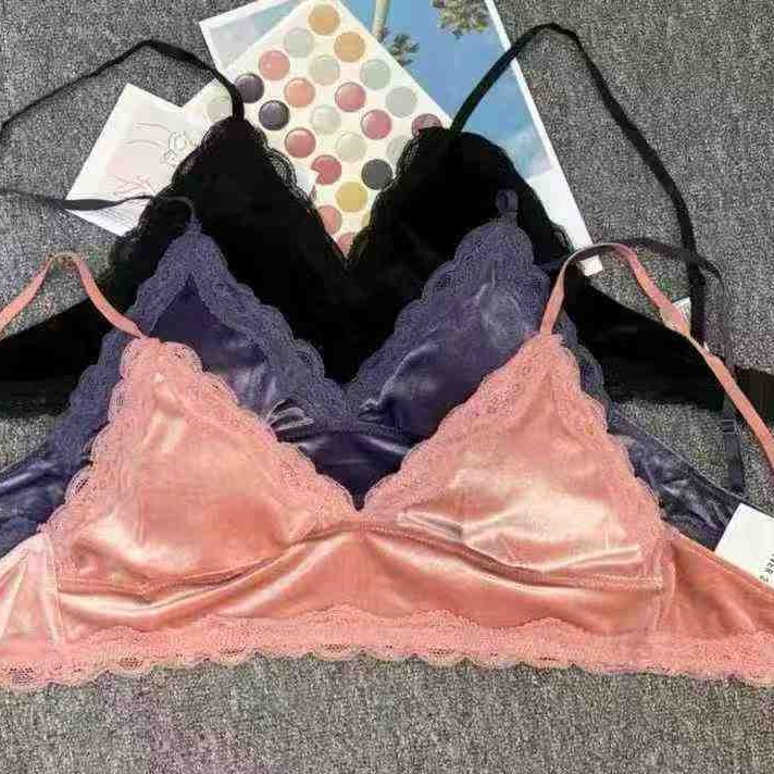 外贸出口法式欧美复古蕾丝性感薄款天鹅绒单层无钢圈三角杯文胸。