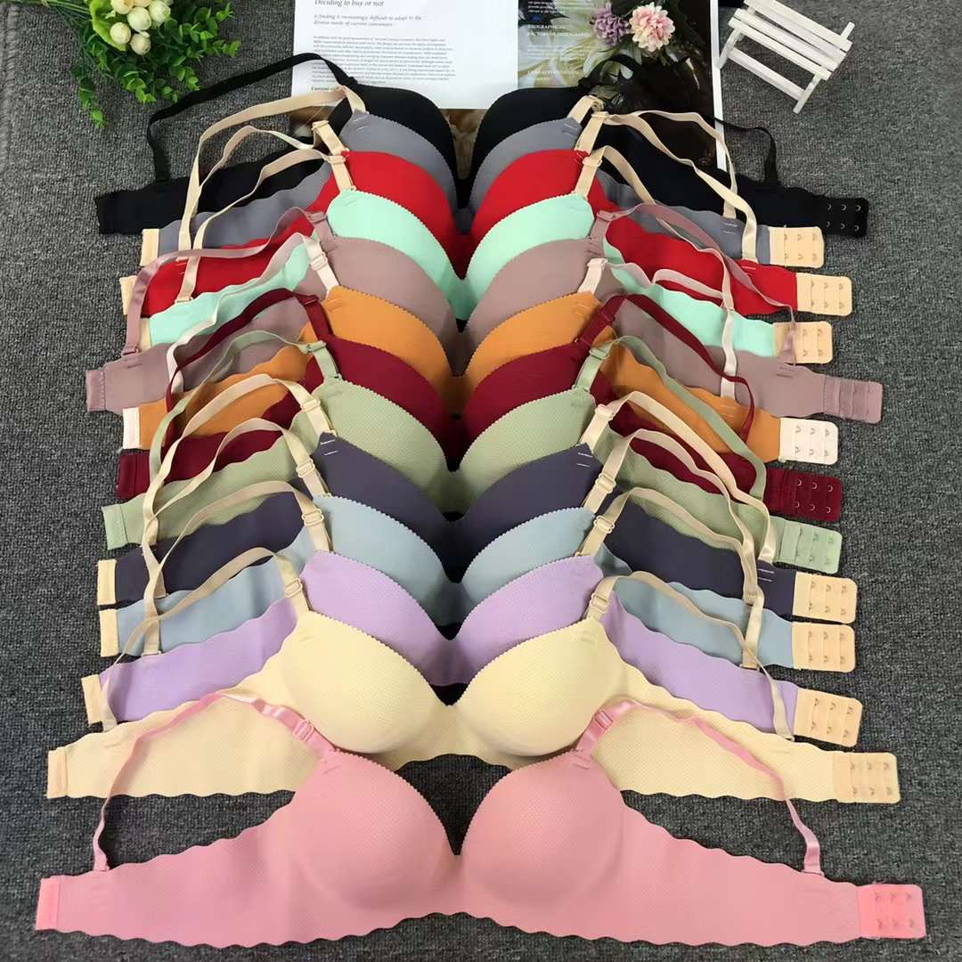 菲律宾外贸光面文胸无痕内衣中厚高质量聚拢多色多码无钢圈文胸