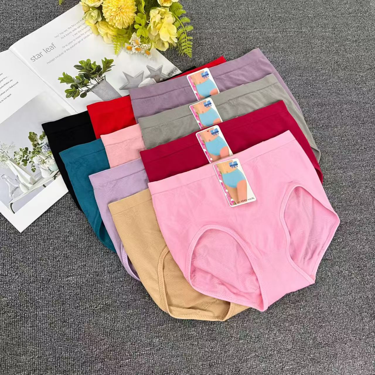 中东低价库存中高腰宽边橡筋纯棉简约提臀三角纯色女士内裤