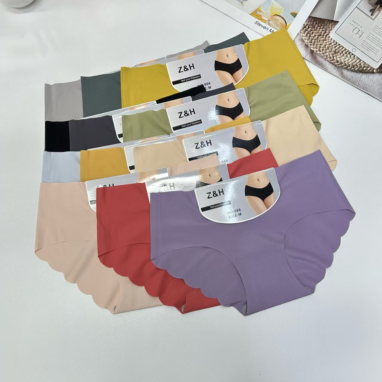 外贸出口欧美冰丝无痕内裤女薄款透气大码女士性感冰丝情趣内裤