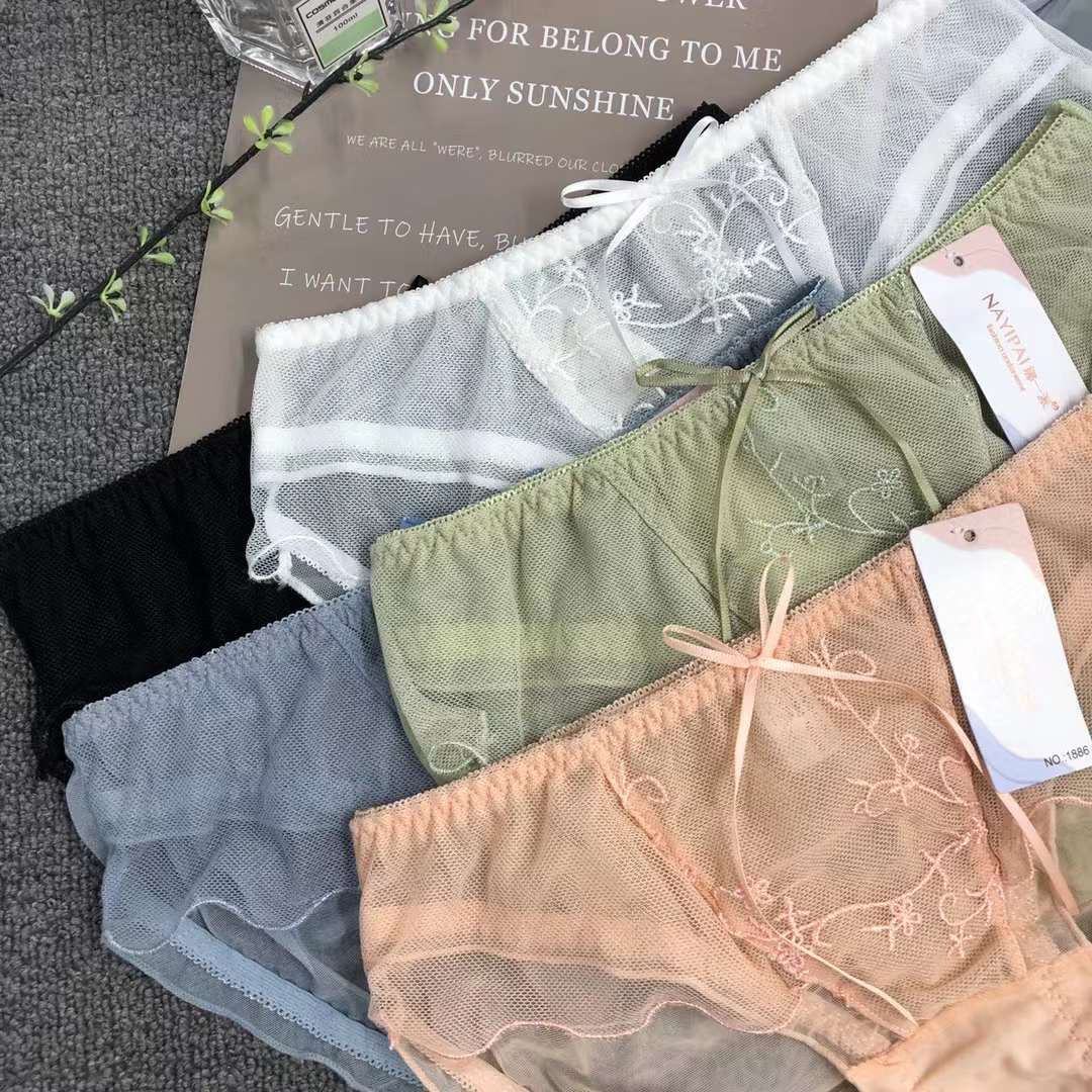冰丝内裤女士蕾丝中腰蚕丝性感少女生纯棉裆透气提臀大码短裤薄款
