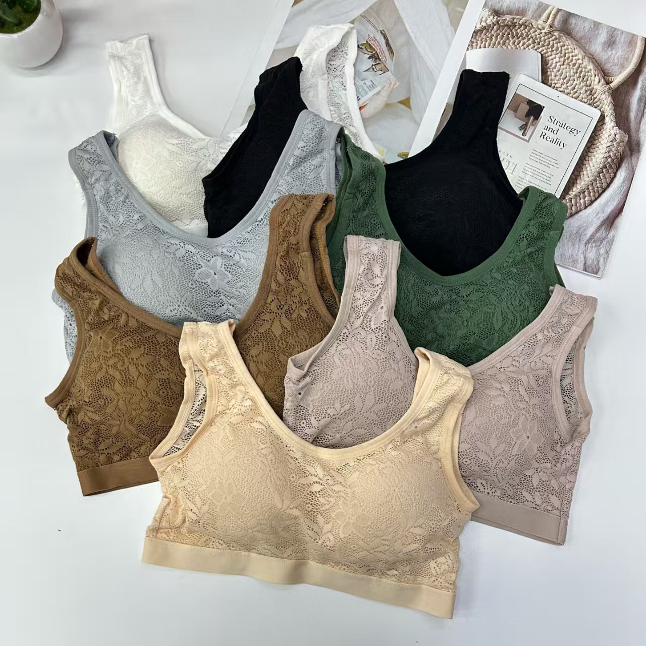 外贸出口吊带背心女士吊带舒适透气带胸垫性感情趣内衣吊带背心女