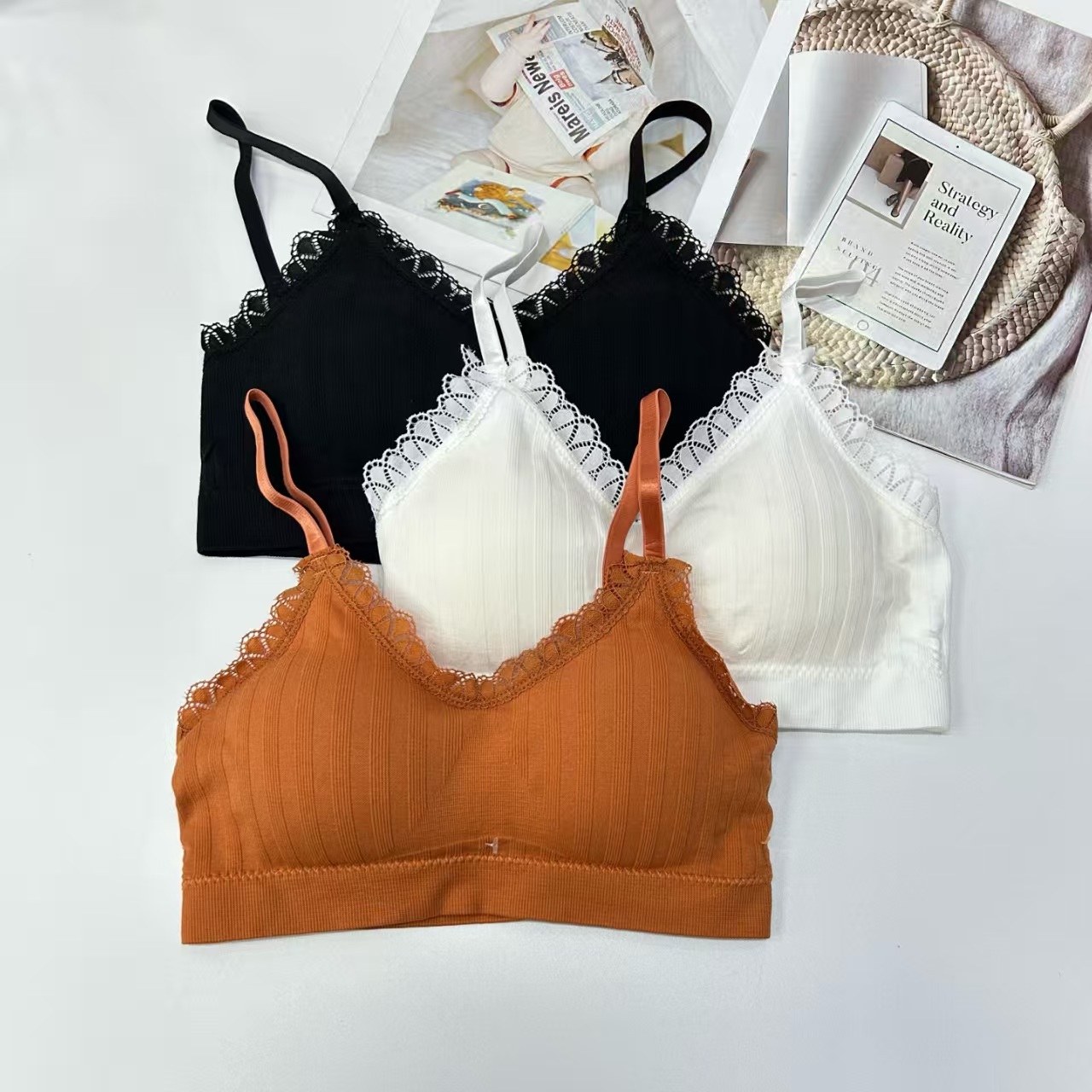 外贸出口中东非洲女士吊带舒适性感蕾丝杯面情趣吊带内衣有胸垫女