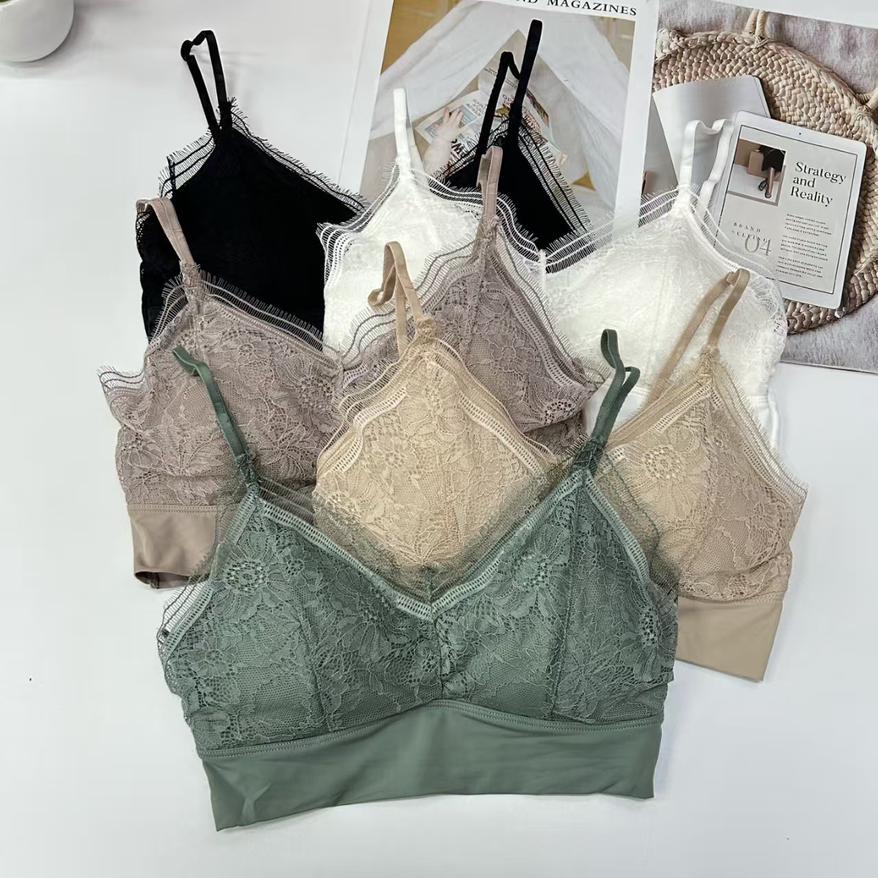 外贸出口中东非洲库存舒适有胸垫吊带背心性感蕾丝杯面情趣吊带女