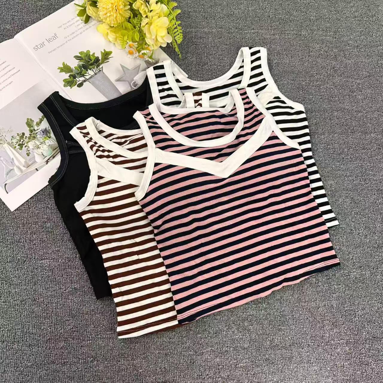外贸款辣妹背心带胸垫舒适拼色条纹工字背心百搭打底外穿无袖上衣